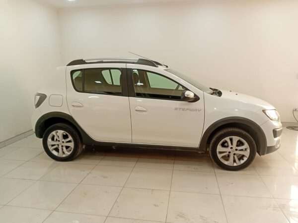 RENAULT SANDERO STEPWAY 5P 1,6 PRIVILEGE - Imagen 7