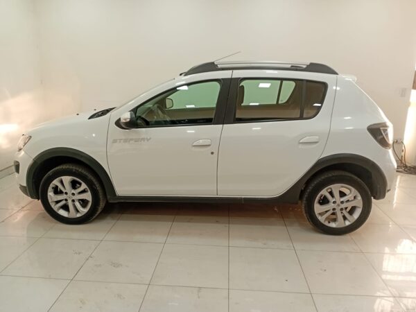 RENAULT SANDERO STEPWAY 5P 1,6 PRIVILEGE - Imagen 13