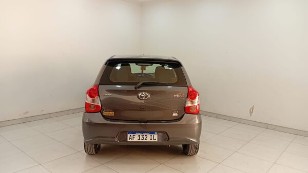 TOYOTA ETIOS 5P 1,5 X 6MT - Imagen 3
