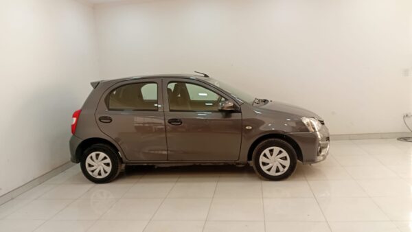 TOYOTA ETIOS 5P 1,5 X 6MT - Imagen 7