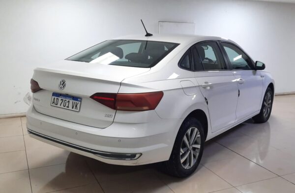 VOLKSWAGEN VIRTUS 4P 1,6 MSI HIGHLINE - Imagen 2