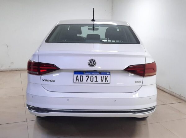 VOLKSWAGEN VIRTUS 4P 1,6 MSI HIGHLINE - Imagen 8