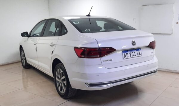 VOLKSWAGEN VIRTUS 4P 1,6 MSI HIGHLINE - Imagen 9