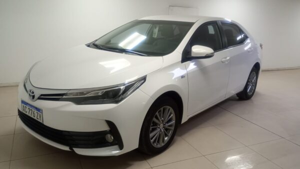 TOYOTA COROLLA 4P 1,8 XEI MT 2017 - Imagen 7
