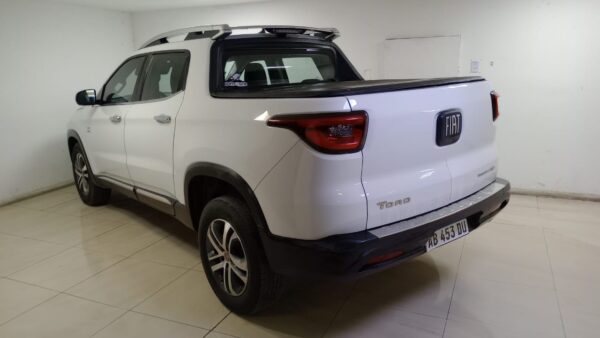 FIAT TORO PICK UP D/C 2,0 TD VOLCANO 4X4 9AT - Imagen 8