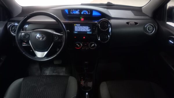 TOYOTA ETIOS 4P 1,5 XLS 4AT 2018 - Imagen 2