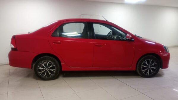 TOYOTA ETIOS 4P 1,5 XLS 4AT 2018 - Imagen 10