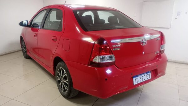 TOYOTA ETIOS 4P 1,5 XLS 4AT 2018 - Imagen 12