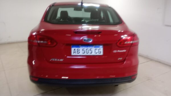 FORD FOCUS KINETIC DESIGN ATTRACTION 4P 2,0 SE PLUS 2016 - Imagen 4