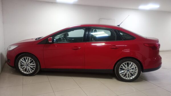 FORD FOCUS KINETIC DESIGN ATTRACTION 4P 2,0 SE PLUS 2016 - Imagen 5