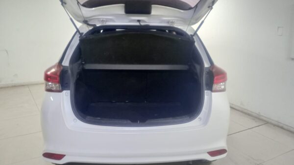 TOYOTA YARIS 5P 1,5 XLS PACK CVT - Imagen 11