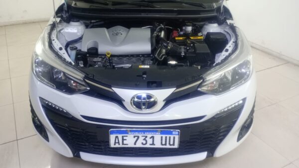 TOYOTA YARIS 5P 1,5 XLS 6MT 2020 - Imagen 2
