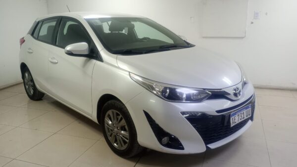 TOYOTA YARIS 5P 1,5 XLS 6MT 2020 - Imagen 4