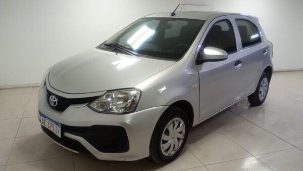 TOYOTA ETIOS 5P 1,5 X 6MT 2018