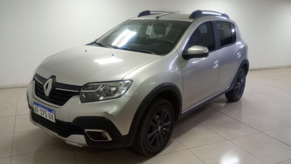 RENAULT SANDERO STEPWAY 5P INTENS 1.6