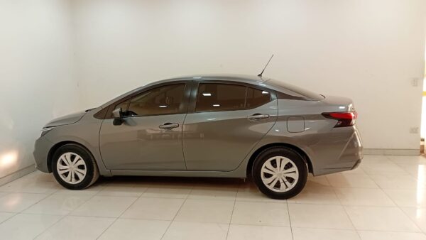 NISSAN VERSA 4P 1,6 SENSE - Imagen 7