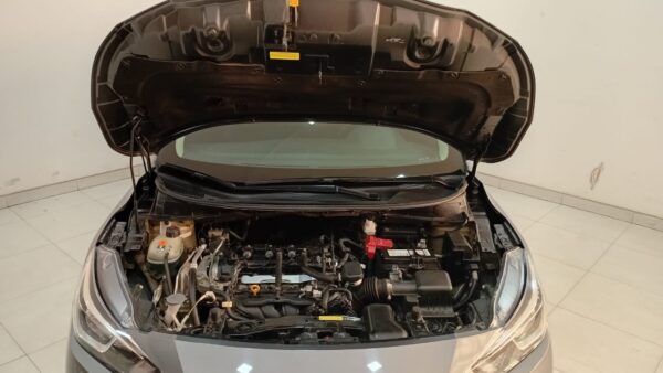 NISSAN VERSA 4P 1,6 SENSE - Imagen 5