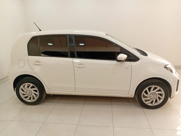 VOLKSWAGEN UP 5P 1,0 HIGH UP - Imagen 5