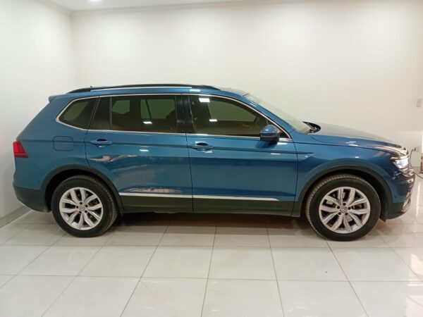 VOLKSWAGEN TIGUAN ALLSPACE 5P 2,0 TSI COMFORTLINE DSG7 4MOTION T/SOLAR - Imagen 4