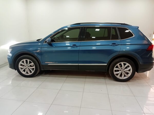 VOLKSWAGEN TIGUAN ALLSPACE 5P 2,0 TSI COMFORTLINE DSG7 4MOTION T/SOLAR - Imagen 8