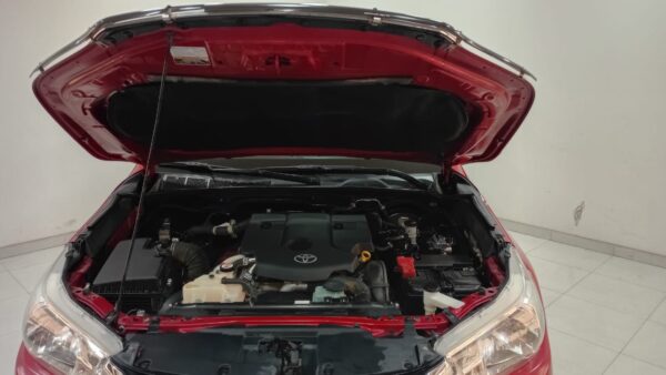 TOYOTA HILUX PICK - UP D/e 2,4 TDi 4X2 SR 6 M/T 2016 - Imagen 10